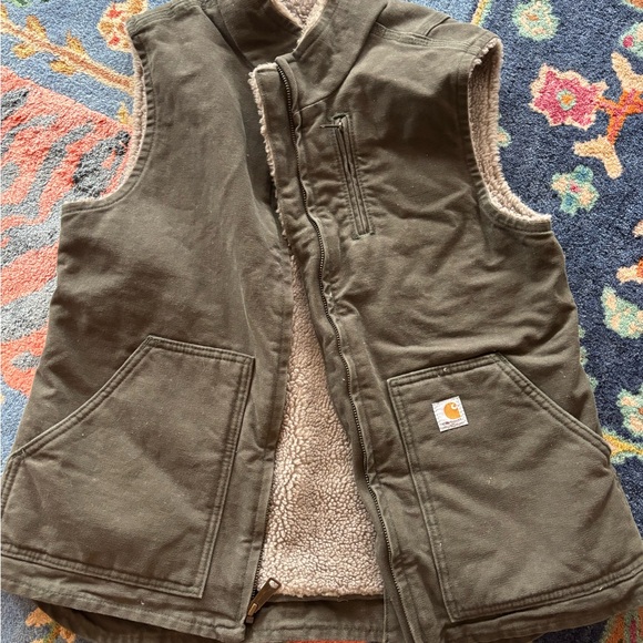 Carhartt Jackets & Blazers - Carhartt Women’s Dark Olive Green Vest size medium